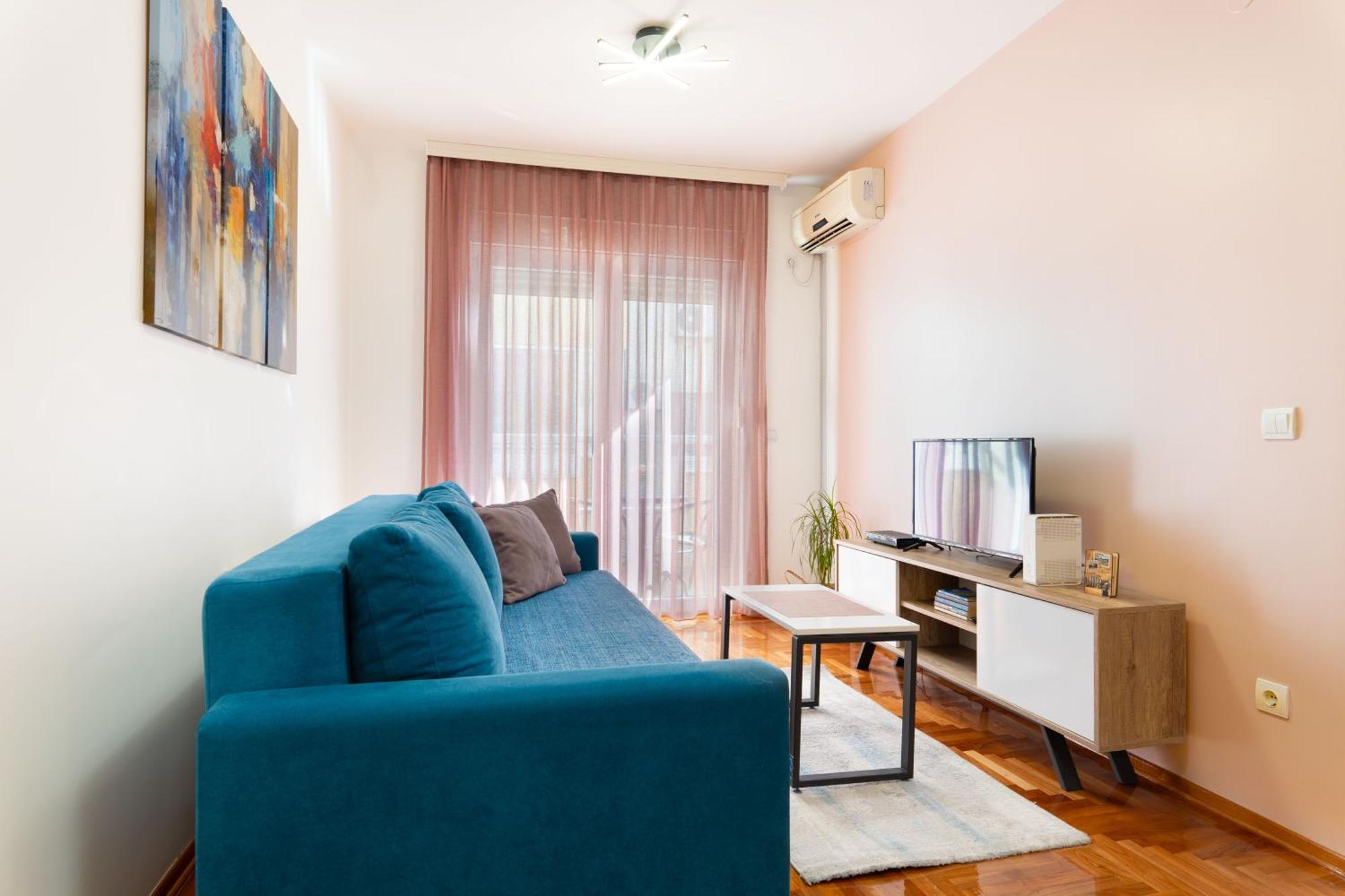 Harizma Apartmani Kragujevac Exterior foto